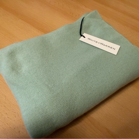 White + Warren Cashmere Travel Wrap Shawl Scarf – Cool Sage – NWT - Picture 6 of 8